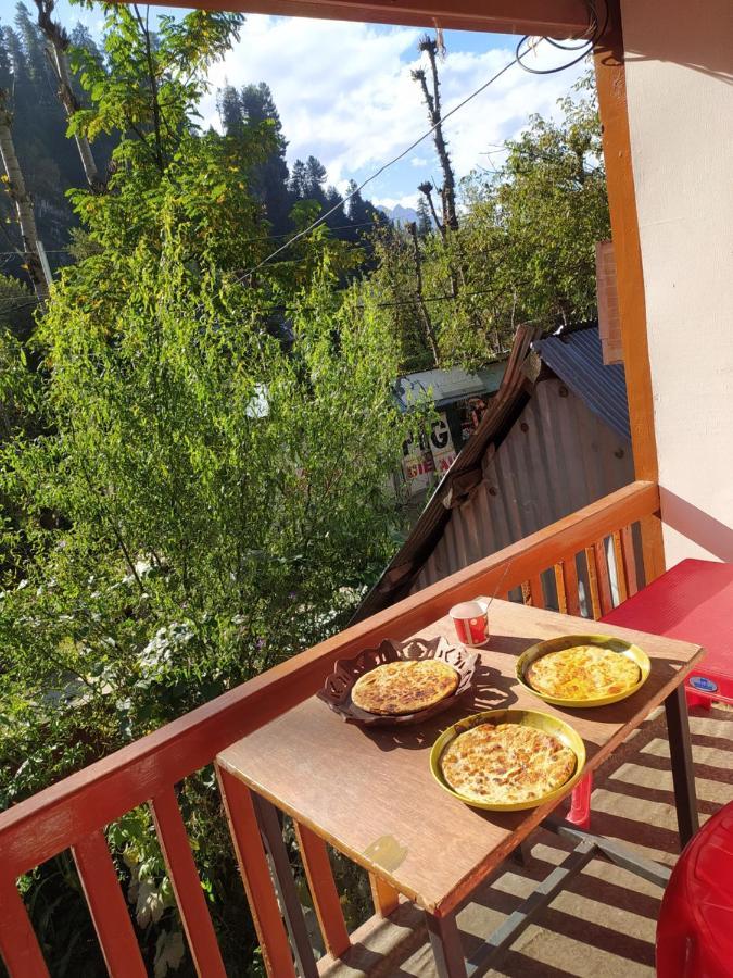 Mir Guest House Pahalgām Esterno foto